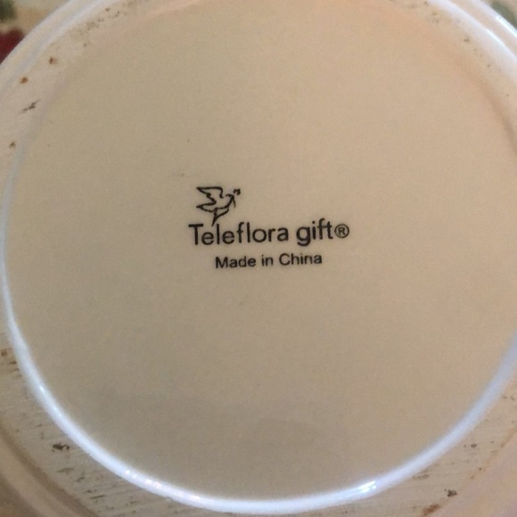 DONATED Teleflora Flower Pot - Picture 3 of 3